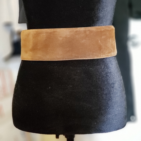 Vintage AXCESS Made in England Suede Leather Brass Belt main image 4